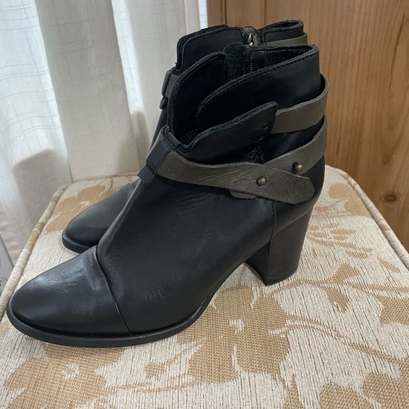 Leather boots - Picture 4 of 4